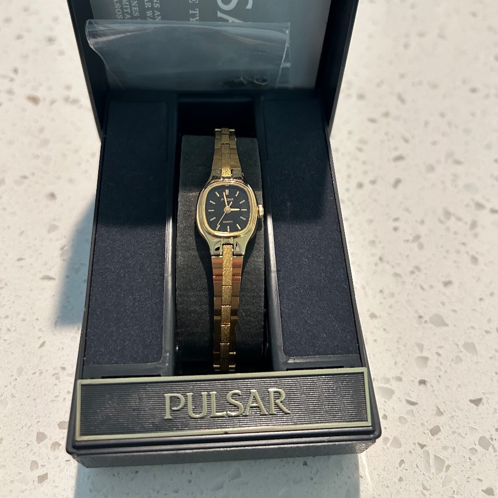 Vintage Pulsar Ladies Watch